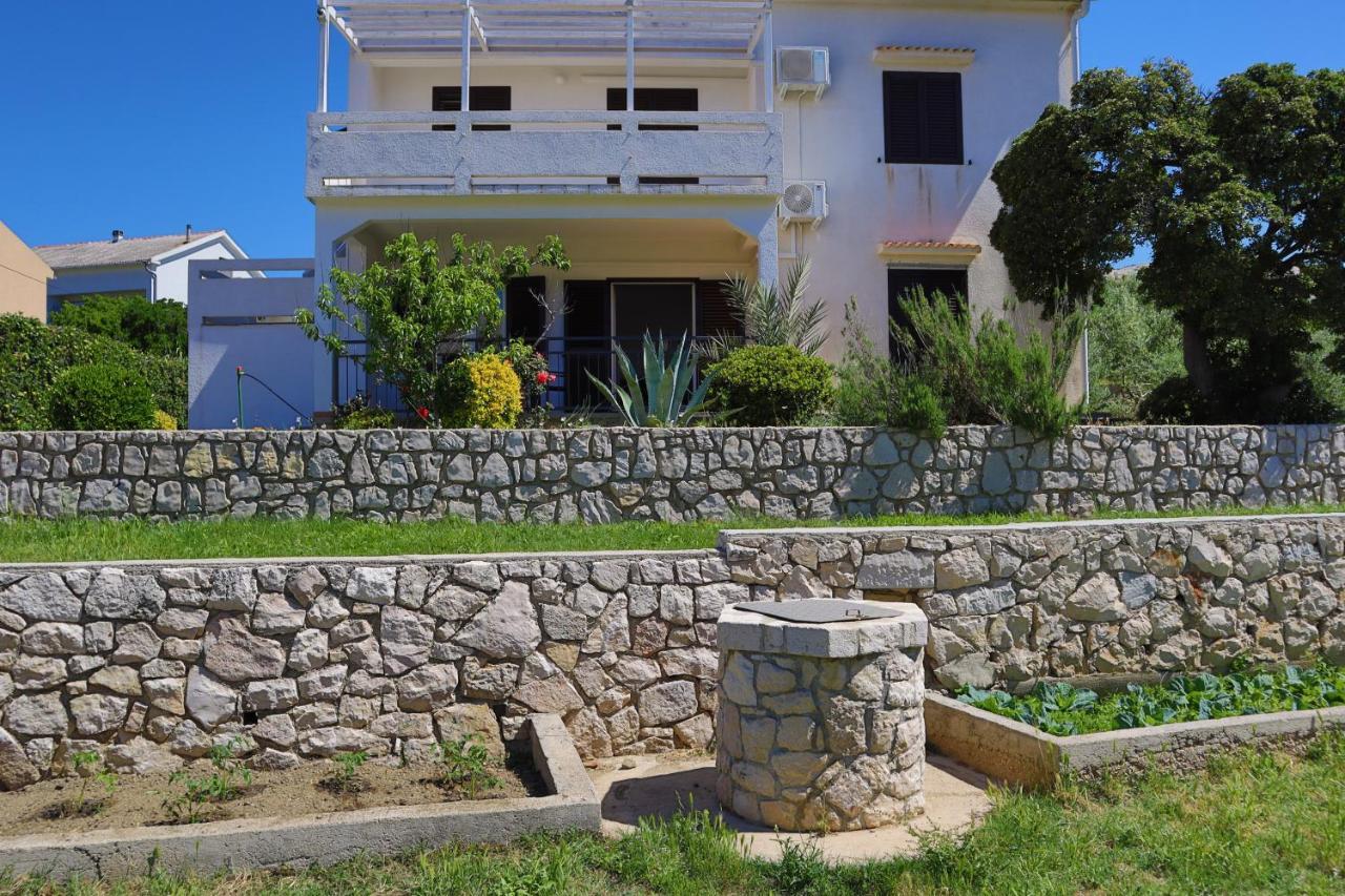 Apartmani Nana Mija Đảo Pag Ngoại thất bức ảnh