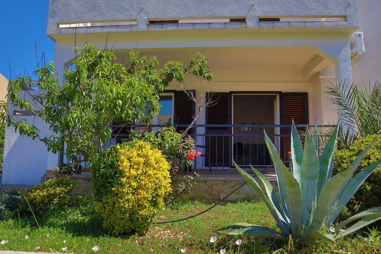 Apartmani Nana Mija Đảo Pag Ngoại thất bức ảnh