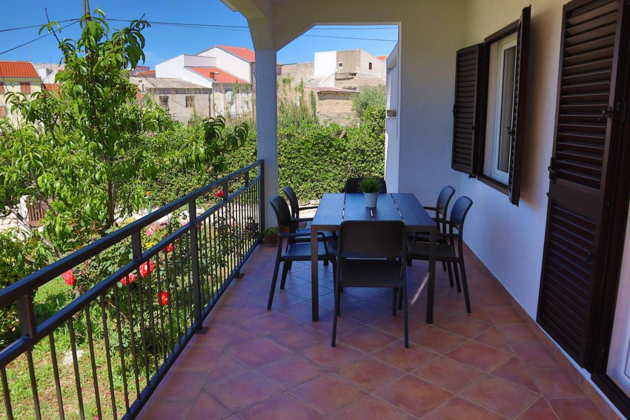 Apartmani Nana Mija Đảo Pag Ngoại thất bức ảnh