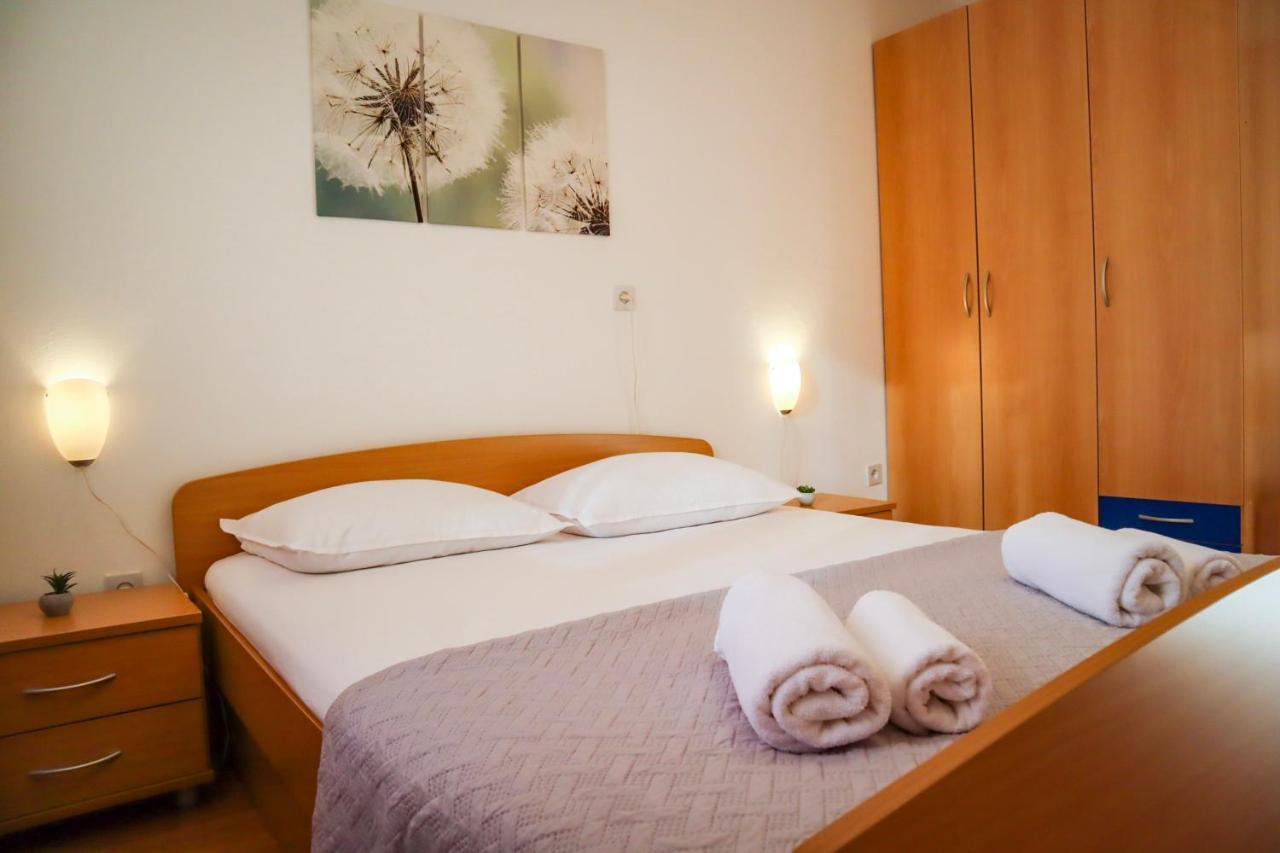 Apartmani Nana Mija Đảo Pag Ngoại thất bức ảnh