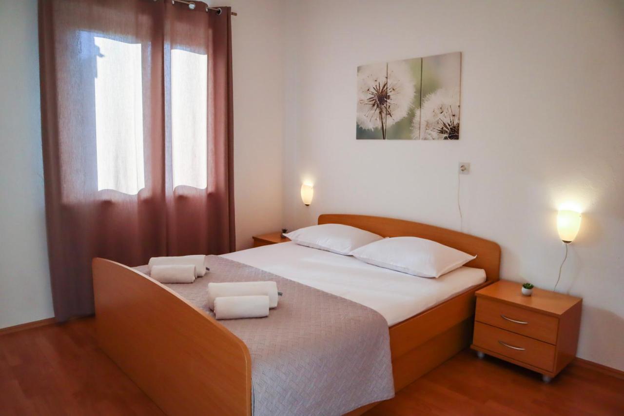 Apartmani Nana Mija Đảo Pag Ngoại thất bức ảnh