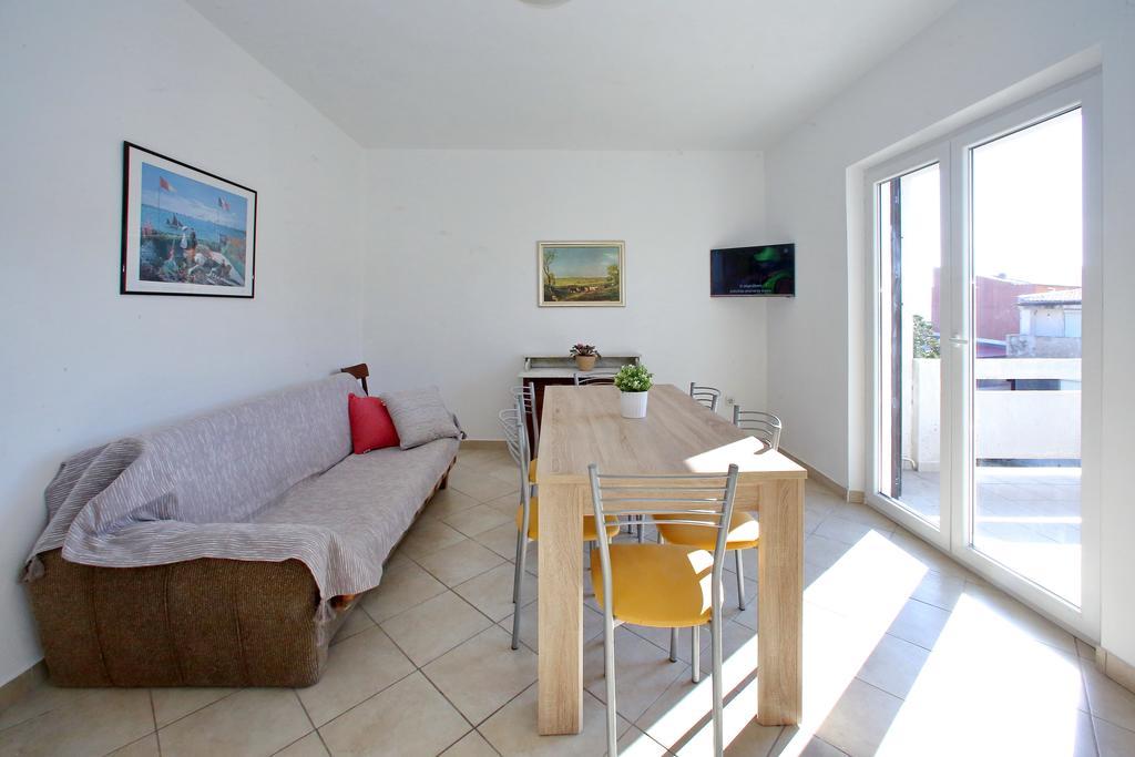 Apartmani Nana Mija Đảo Pag Ngoại thất bức ảnh