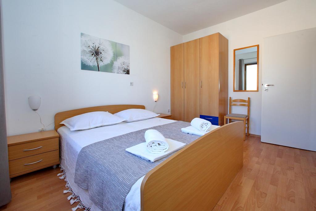 Apartmani Nana Mija Đảo Pag Ngoại thất bức ảnh