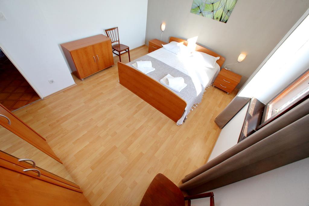 Apartmani Nana Mija Đảo Pag Ngoại thất bức ảnh